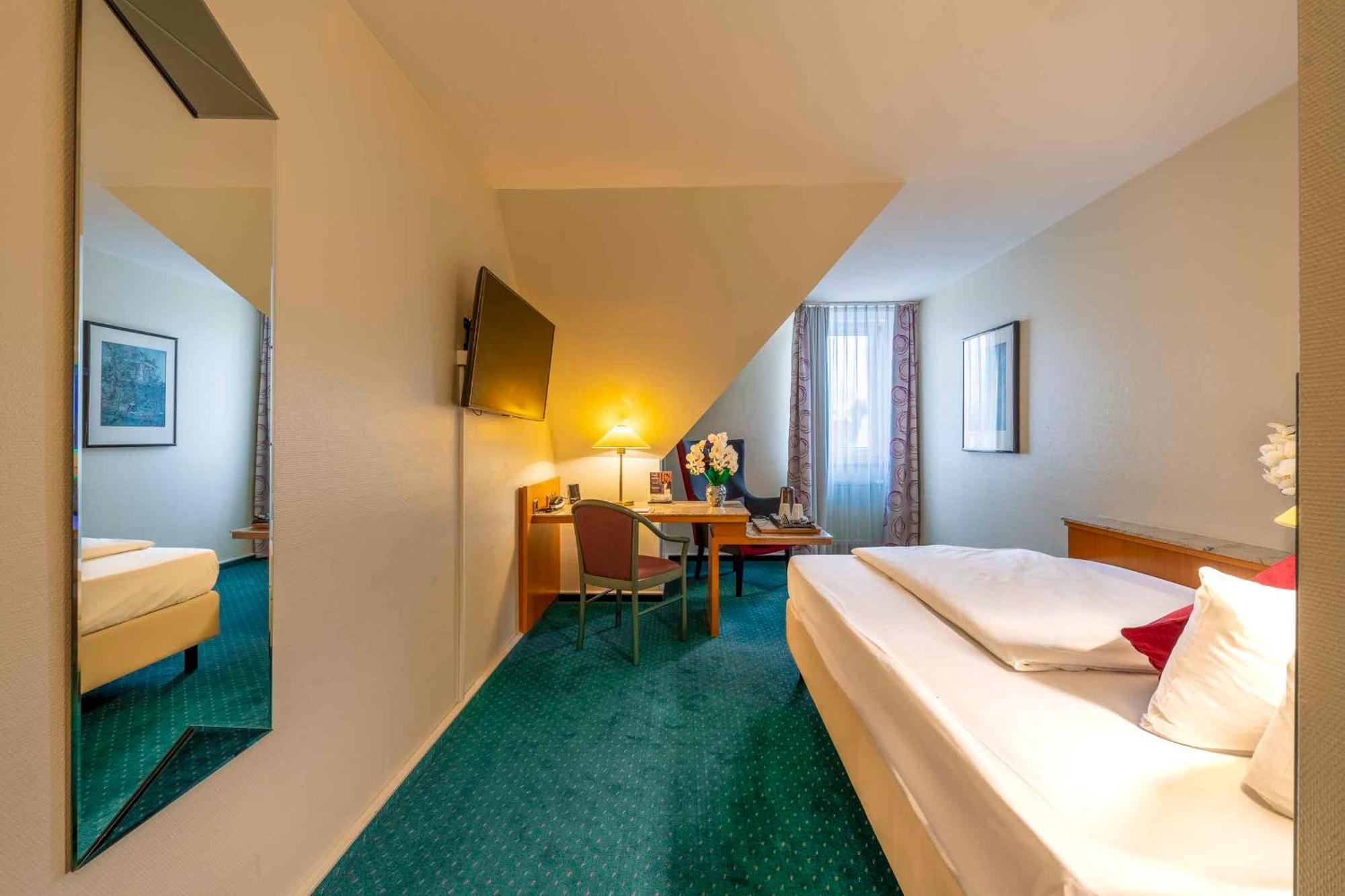 Plaza Inn Blankenburg Ditzingen, Sure Hotel Collection Eksteriør billede
